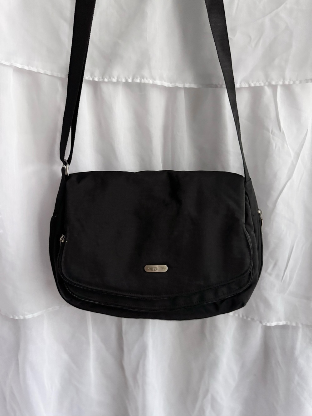 Baggallini Padded Hobo Tote Crossbody Bag - Picture 2 of 5